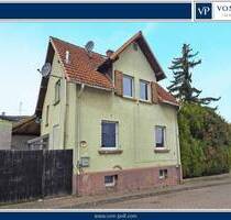 Modernisiertes Einfamilienhaus sucht helfende Hände zum wieder Aufhübschen! - Dintesheim