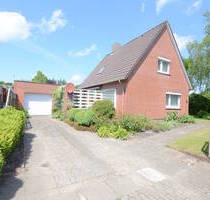 Solides Einfamilienhaus mit Garten, Garage und Potenzial in ruhiger Lage von Heide