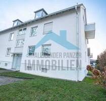 3 ZKB - Dachgeschosswohnung mit Balkon und Garage in zentraler Lage von Kassel-Harleshausen! - Kassel / Harleshausen