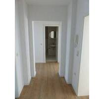 Praktisch kleine 3-Raum-EG-Wohnung mit großem Balkon und Glasfaseranschluss - Chemnitz Sonnenberg 211