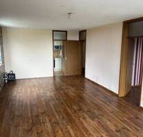Schöne 2-Zimmer-Wohnung mit Balkon und EBK in Köln Junkersdorf, zusätzlich Erwerb Tiefgarage möglich