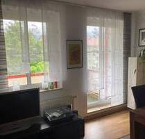 3-Zimmer-Wohnung mit Einbauküche, großem Balkon nach Süden und PKW-Stellplatz in bester Wohnlage (Wasserturmgebiet) v... - Reichenbach