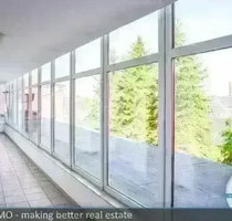 3-Zimmer-Wohnung mit Balkon [offene Küche, großer Balkon, TG-Stellplatz auf Anfrage] - Limbach-Oberfrohna