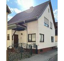 Freistehendes 2-Familienhaus mit Garage - Lampertheim
