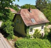 Sanierungsobjekt mit möglicher Baufläche - Projektchance für Macher - Laufenburg
