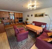 Sofort beziehbare 3 - Zimmerwohnung mit EBK, Balkon und Stellplatz in Stuttgart - Münster