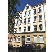 Helle 2-Zimmer-Whg. mit Balkon in gepflegtem Altbau Braustr. 8, Kiel