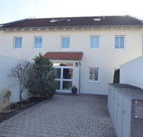 Schöne 2 ZKB-Whg., OG, Südbalkon, Garage2 Stellplätze, GaimersheimIN-West (Bestlage), bezugsfrei