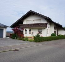 Familienidyll mit Weitblick - Hochwertiges Zuhause für bis zu drei Generationen - Dornstetten