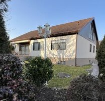 Wohnhaus mit Einzelgarage und Garten, ca. 766m² Grund, in sehr guter Lage in 86609 Donauwörth!