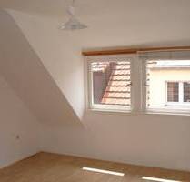 +Zentrumsnahe Single-Wohnung im Dachgeschoss+ - Kaiserslautern Westlich der Wollstr.