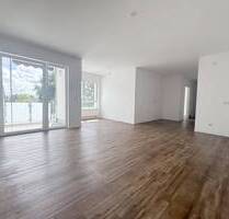 Offen gestaltete Traumwohnung mit Balkon, Aufzug und Stellplatz - Oberhausen Sterkrade - Mitte