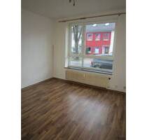 Sonnige Zwei-Zimmer-Wohnung im Erdgeschoss Bitte nur schriftliche Anfragen (siehe unten) - Hildesheim Moritzberg