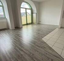 DG - helle Wohnräume - Bad mit Wanne - sep. WC - frei ab sofort - Chemnitz Siegmar