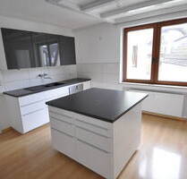 Moderne 6 Zimmer-Wohnung mit Dachterrasse in Puderbach ab sofort zu vermieten!