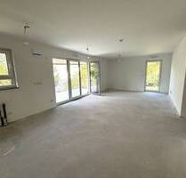 JETZT BESICHTIGEN | 4-Zimmer-Neubauwohnung mit Sonnenbalkon, zwei Bädern und Aufzug - Wiesbaden Gibb