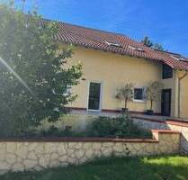 Freistehendes 1-2 Familienhaus in ländlicher Gegend von Rehlingen-Siersburg zu verkaufen