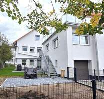 Renovierte 3-Zimmer-Wohnung mit großer Terrasse in Schwarzenbruck
