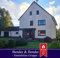 *PREISREDUZIERUNG* Sehr gepflegtes Einfamilienhaus mit Innenhof und uneinsehbarem Grundstück nähe Puderbach!