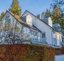 ***Heike Borchers Immobilien***Individuelle Galeriewohnung zum Selbstbezug***Seltene Gelegenheit*** - Unterhaching