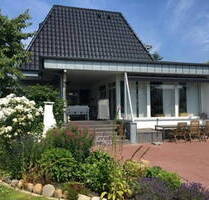 Wohnen wo andere Urlaub machen - Freistehendes Architektenhaus mit zusätzlichen Einliegerwohnungen - Cuxhaven Stickenbüttel