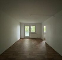 Single-Apartment im Dachgeschoss - mit Aufzug und Balkon! - Berlin Hellersdorf