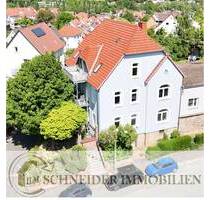 Tolle renovierte 5 Zimmer Dachgeschosswohnung inkl. Einbauküche, historisches saniertes Gebäude, 4 Parteien - Zierenberg