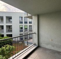 Gut geschnittene Wohnung mit Balkon in Helle Mitte - Berlin Hellersdorf