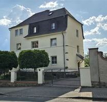 Mal kurz zu Fuß ins Theater, Kino, Schwimmbad, Restaurant oder zum Einkaufen!! Saniertes Wohnhaus in guter Innenstadtlage mit Kamin, Garage und Garten - Döbeln