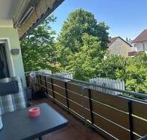 schöne modernisierte 4 Zimmerwohnung im 1 OG mit Einzelgarage - Singen (Hohentwiel)