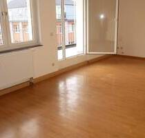 Helle freundliche Dachgeschosswohnung mit großem Balkon, ideal für ein junges Paar - Würselen