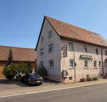 Mehrfamilienhaus + Nebengebäude mit Entwicklungspotenzial - Neuhausen Schellbronn