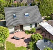 Solides Einfamilienhaus mit viel Privatsphäre in ruhiger Lage von Metzendorf! - Seevetal- Metzendorf