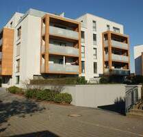 Zauberhafte 4-Zimmer-Whg. mit Süd-Loggia, ruhig und zentral - Lüneburg Schützenplatz