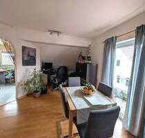 Ansprechende DG Wohnung mit Balkon und Tageslichtbad - Bibertal Kissendorf