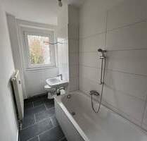 Platzwunder.Marienthal....helle, moderne 6 12 Zimmer-Wohnung, Einbauküche gegen Aufpreis möglich .. sofort einzugsfertig - Zwickau