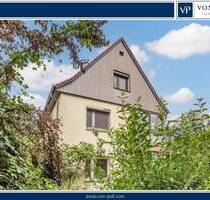 Charmantes Zweifamilienhaus mit viel Potential in ruhiger familienfreundlicher Lage von Buckow - Berlin / Buckow