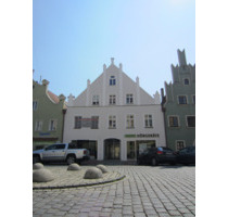 Provisionsfreie Ladenfläche im EG eines historischen Altbaus, Landshut, Lauflage Neustadt, ca. 105m²