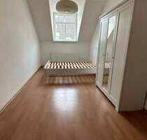 Wohnen im DG - inkl. EBK - Laminat - Bilder folgen in Kürze - Chemnitz Sonnenberg