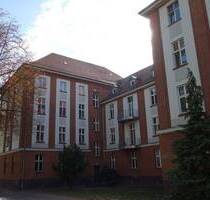 **Besichtigung: Di., 29.07.25 um 18:00 Uhr** Stilvolles Wohnen in Altstadtnähe! **Wannenbad** - Brandenburg