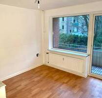 Die ersten eigenen 4-Wände! - 400,00 EUR Kaltmiete, ca.  32,20 m² Wohnfläche in Kiel (PLZ: 24114) Südfriedhof Bezirk 5
