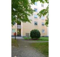 Renovierungsbedürftige, freie 3-Zi-Whg mit Balkon, provisionsfrei - Stein Deutenbach