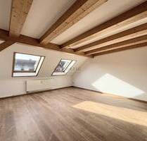 Wohnkomfort unter dem Dach - Dachgeschosswohnung mit Tageslichtbad - Chemnitz Gablenz