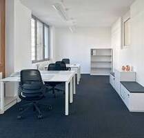 Privater Büroraum für 3 Personen in Regus Friedrichstrasse - Stuttgart Mitte