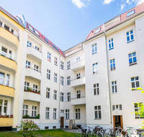 Steglitzer Bestlage: Sanierte 3-Zimmer-Gründerzeit-Wohnung mit Aufzug - Balkon - hochwertiges Bad - Berlin