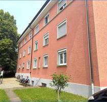Bezugsfrei und sanierte 4-Zimmer-Wohnung im 1. OG, in zentraler Lage! - Singen (Hohentwiel)
