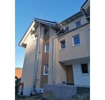 4 Zimmer, Bad, Terrasse mit Garten - großzügig mit viel Platz, familiengeeignet! (Whg.2 EG) - Ronsberg