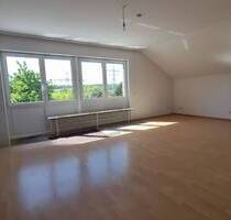 Helle gepflegte 2-Zimmer-Wohnung mit Balkon in Waldalgesheim zu vermieten