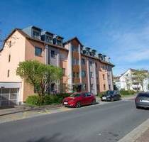 ***tolle 3,5-ZIMMER-WOHNUNG in zentraler Lage - KOMPLETT RENOVIERT*** - Neumarkt in der Oberpfalz