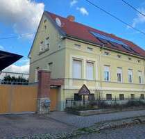 Herrschaftliches Wohnhaus mit landwirtschaftlichen Gebäuden - Nienburg Saale OT Gramsdorf